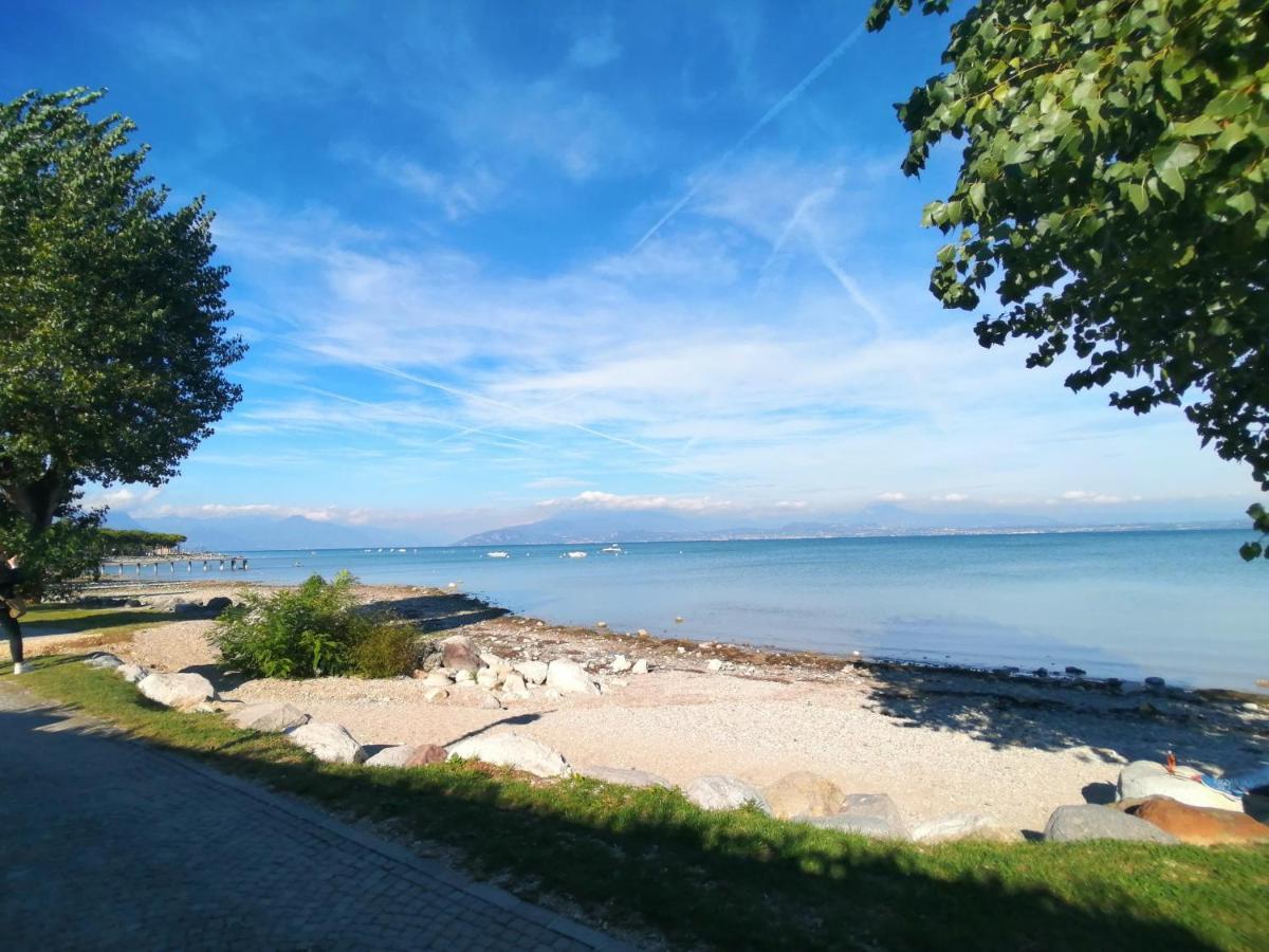 Lucky Apartment 2 Sirmione Exterior foto