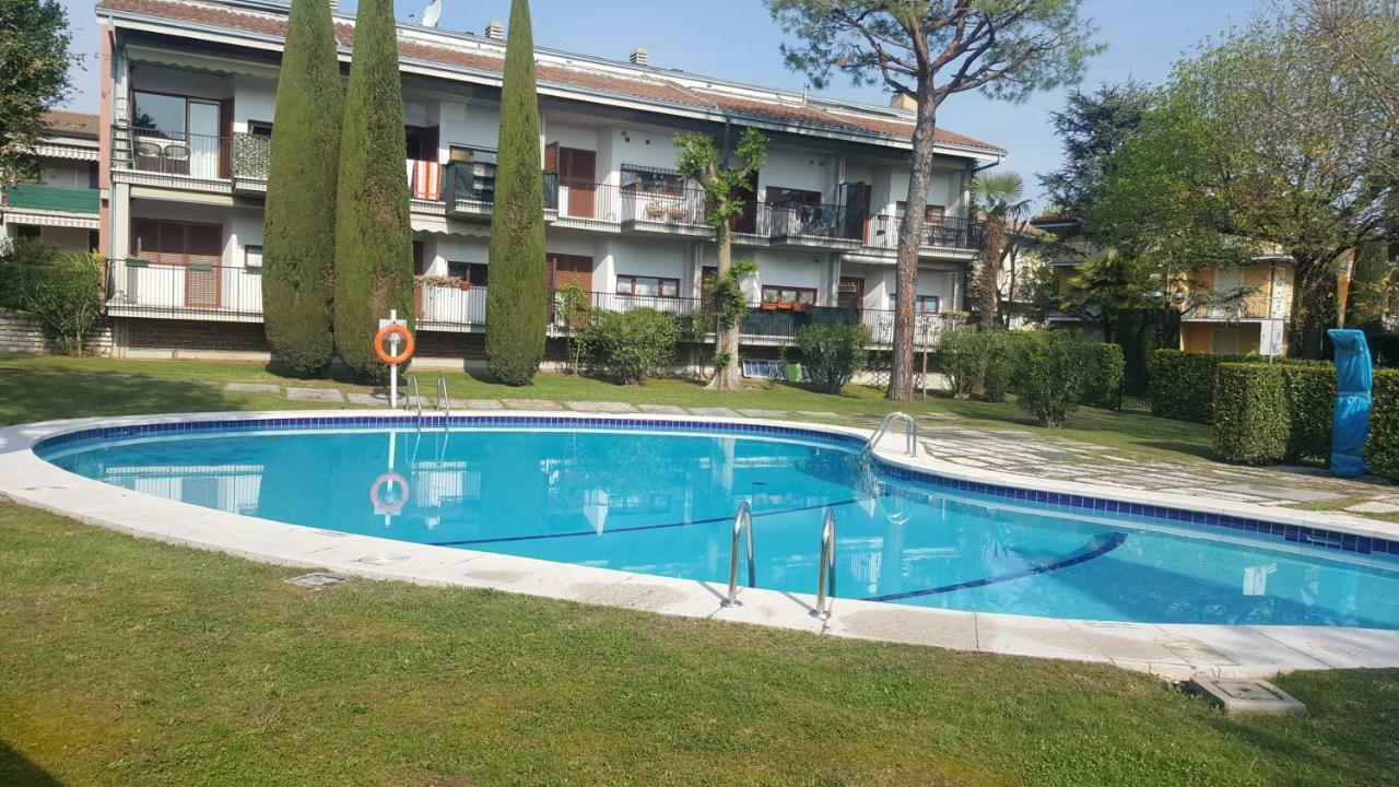Lucky Apartment 2 Sirmione Exterior foto